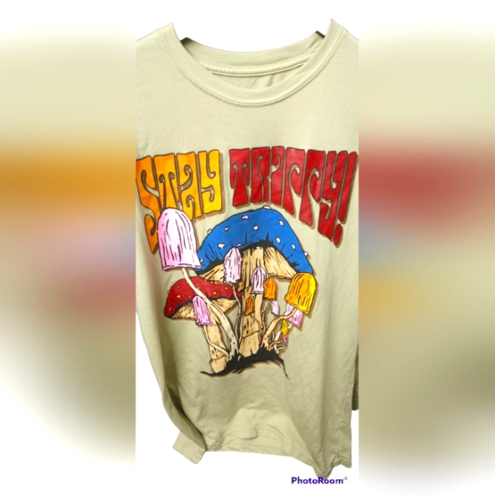 Long sleeve t shirt